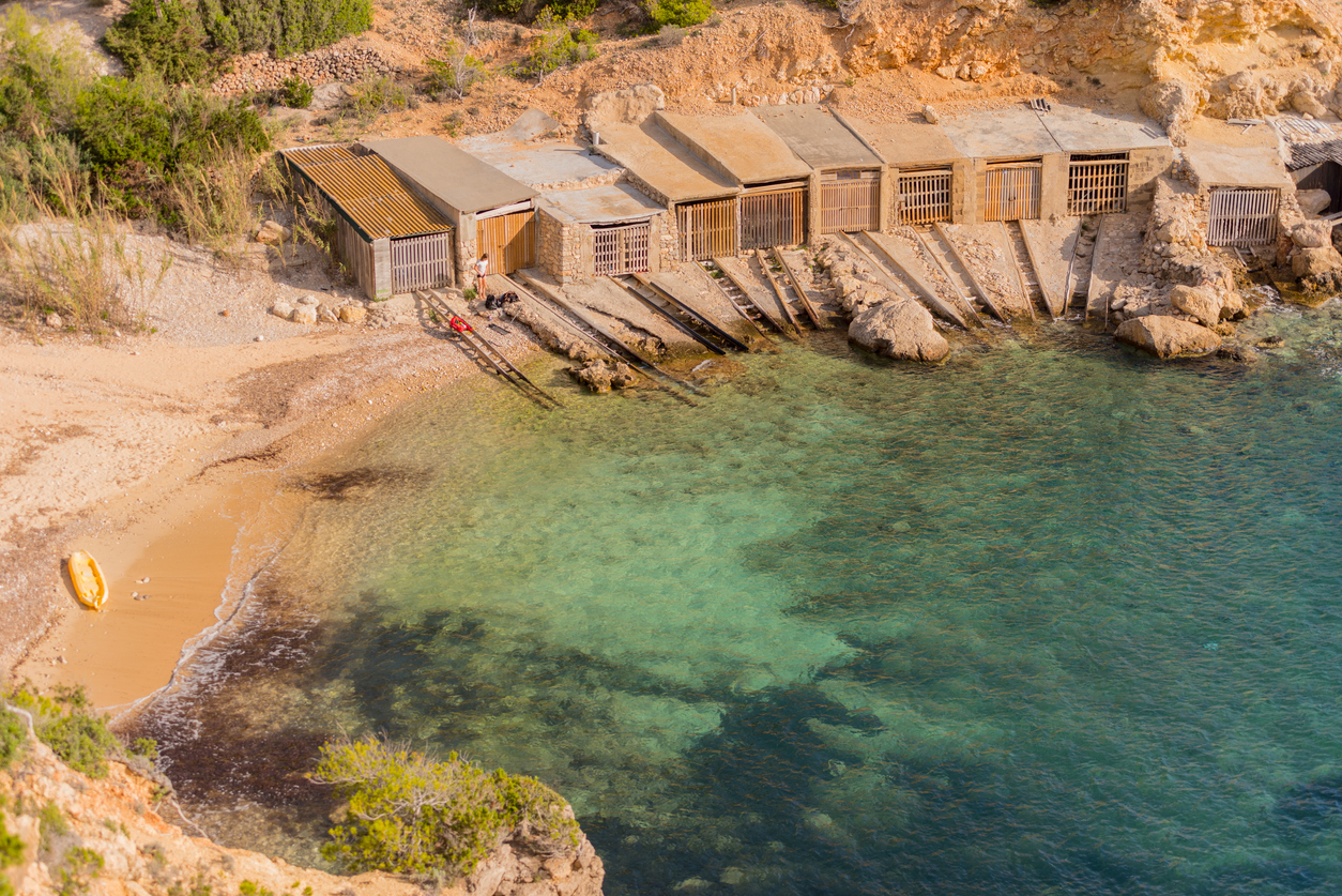 ¿Dónde encontrar los varaderos más bonitos de Ibiza?
